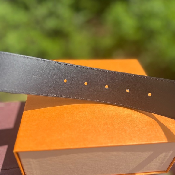 LOUIS VUITTON NEW BLACK LEATHER BELT WITH FLAG COLORFULL BUCKLE SIZE 100 - Picture 15 of 16